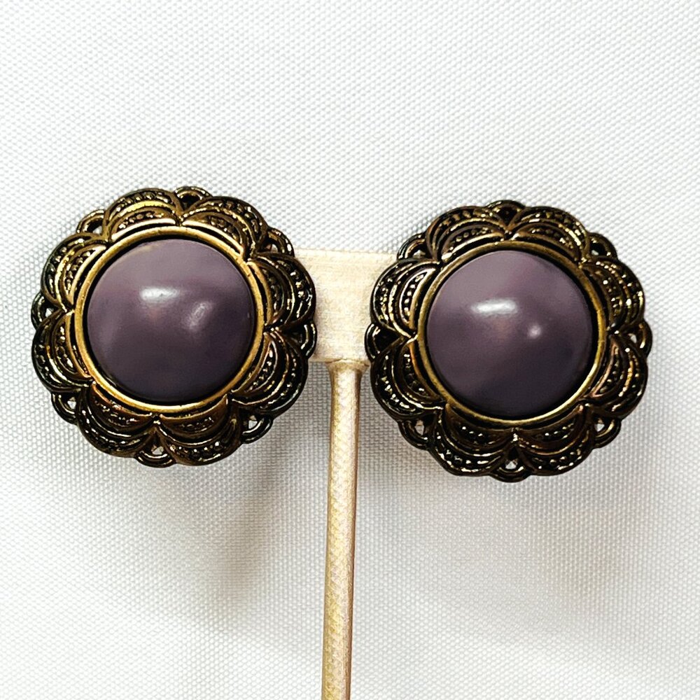 Lilac Purple Elegant Gold-tone Clip-on Earrings Vintage Costume Jewelry 1980